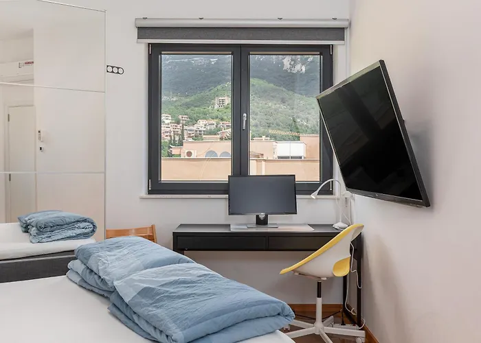 Modern Top Floor Sea View 3Br With Pools, Spa & Fitness