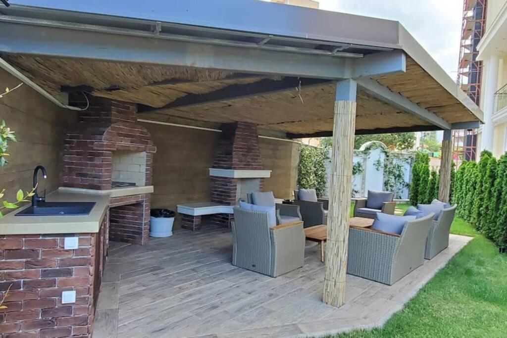Apartment Modern Floor Sea View 3br With Pools, & Fitness *