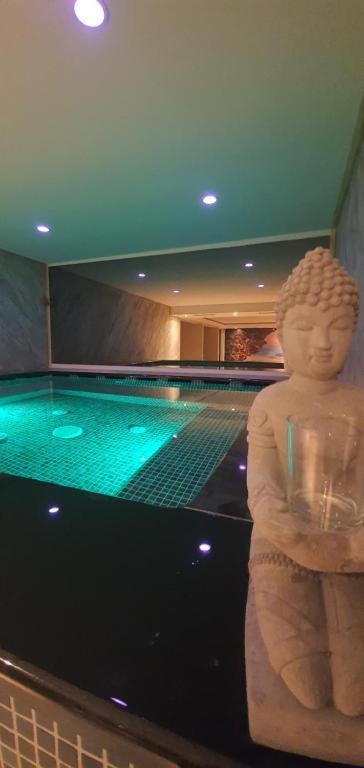 Apartment Modern Floor Sea View 3br With Pools, & Fitness *