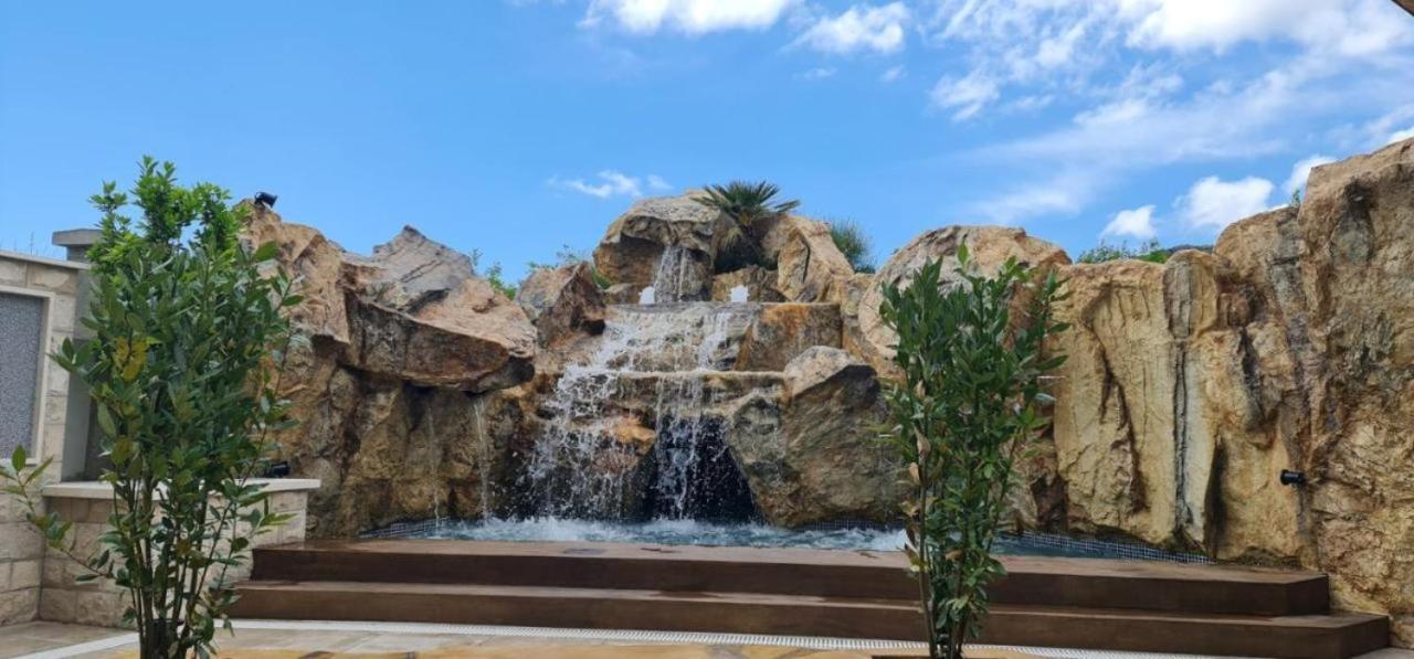 Apartment Modern Floor Sea View 3br With Pools, & Fitness