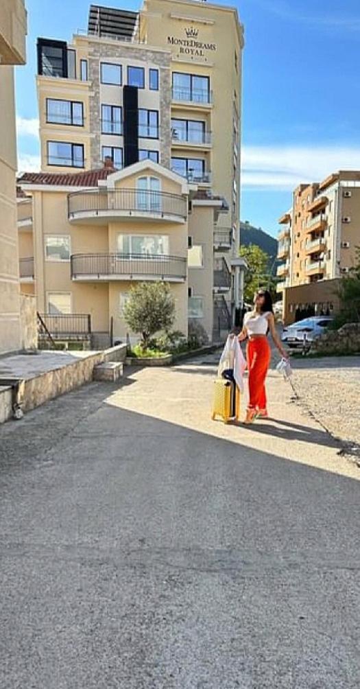 Modern Floor Sea View 3br With Pools, & Fitness * Becici (Budva)