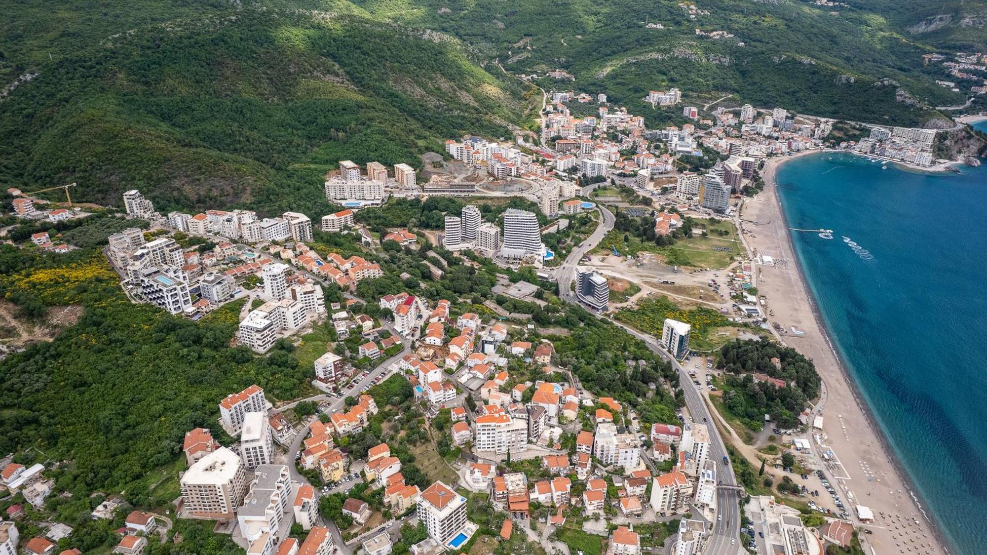 Modern Floor Sea View 3br With Pools, & Fitness Becici (Budva)