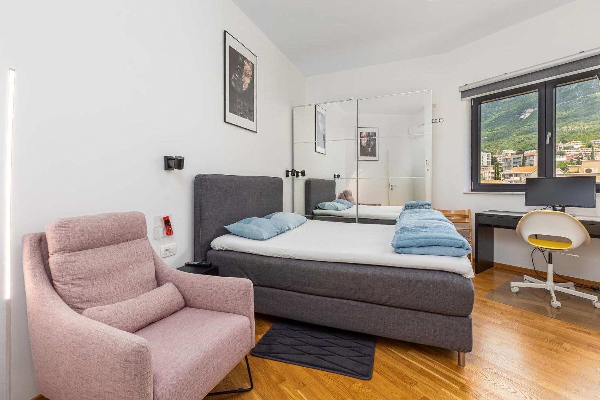 Modern Floor Sea View 3br With Pools, & Fitness