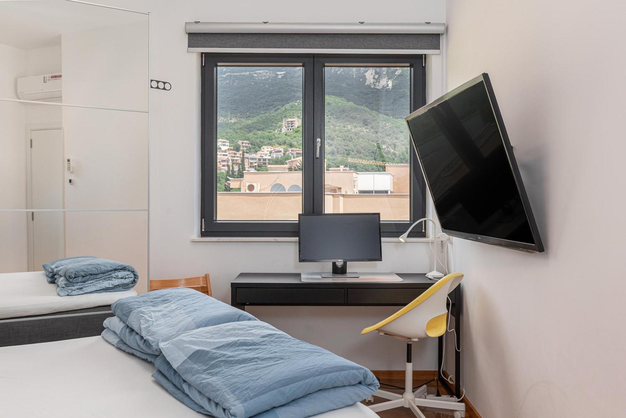 Modern Floor Sea View 3br With Pools, & Fitness Apartment