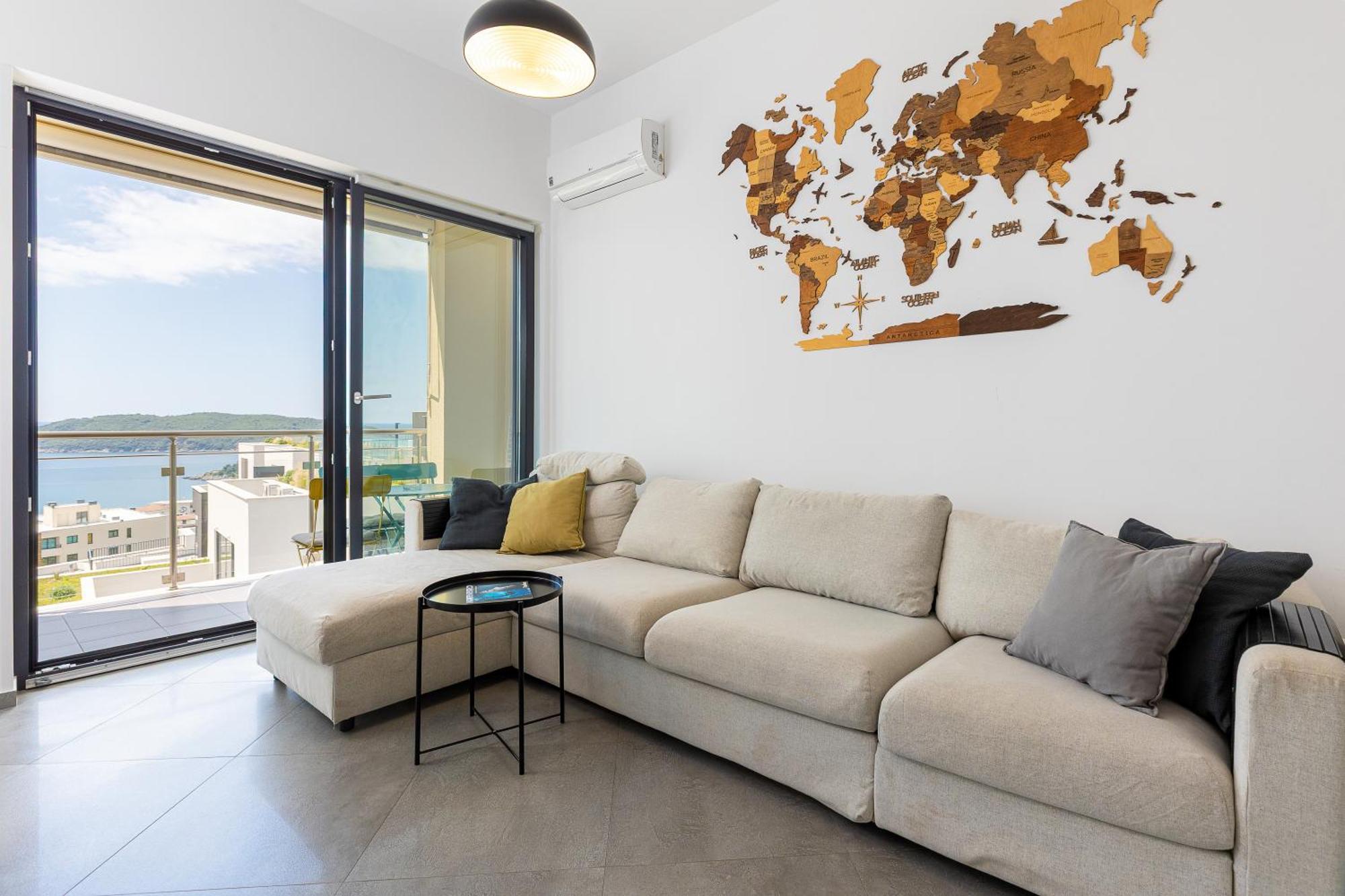 Modern Floor Sea View 3br With Pools, & Fitness Apartment Becici (Budva)